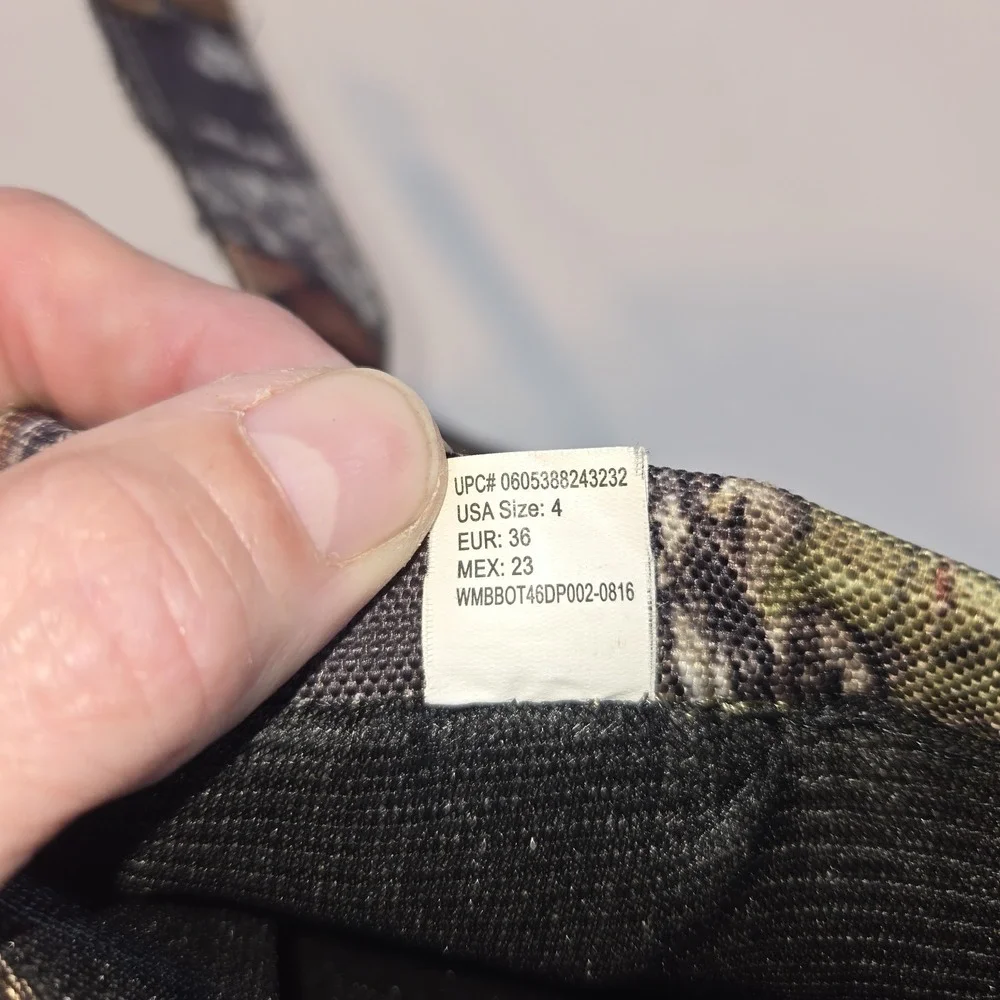 Ozark Trail Camo Zip Up Insulated‎ Rubber Boots Size 4